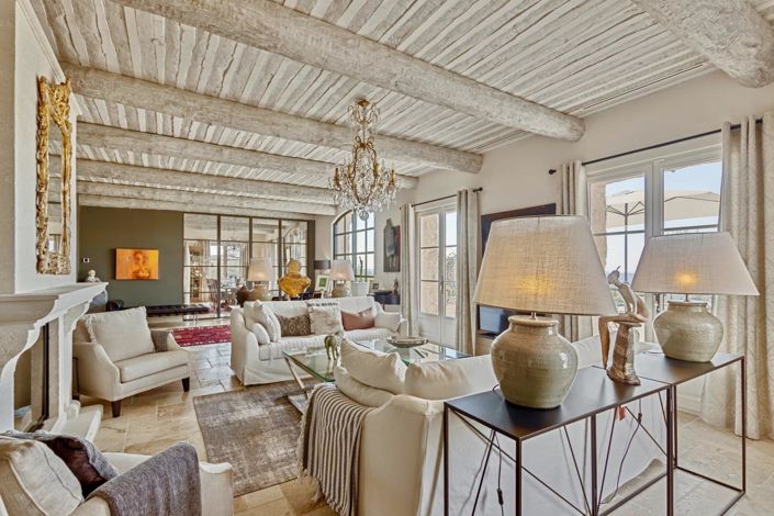 Image No.7-5 Bed House for sale