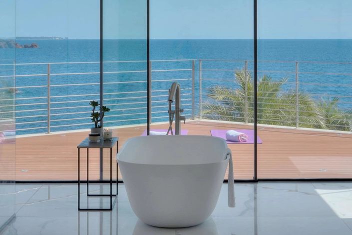 Image No.12-9 Bed House for sale