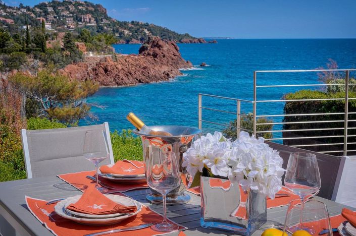 Image No.5-9 Bed House for sale