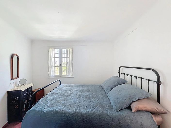 Image No.10-4 Bed House for sale