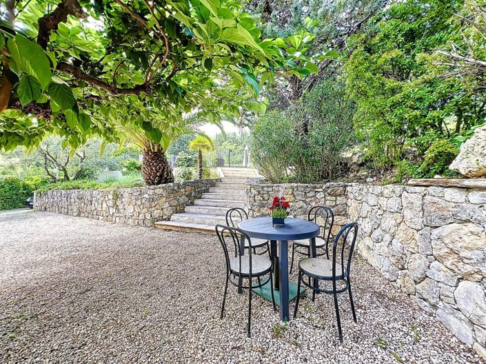 Image No.15-4 Bed House for sale