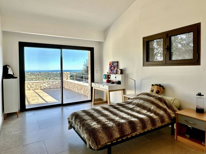 Image No.13-5 Bed House for sale