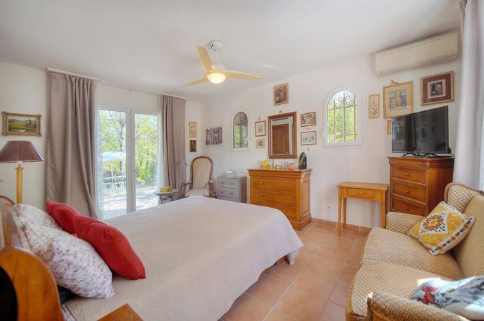 Image No.15-7 Bed House for sale