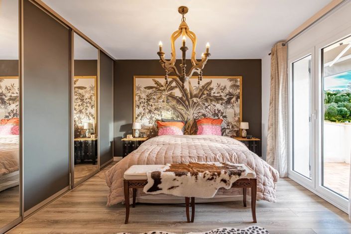 Image No.13-5 Bed House for sale