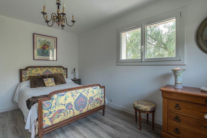 Image No.17-5 Bed House for sale