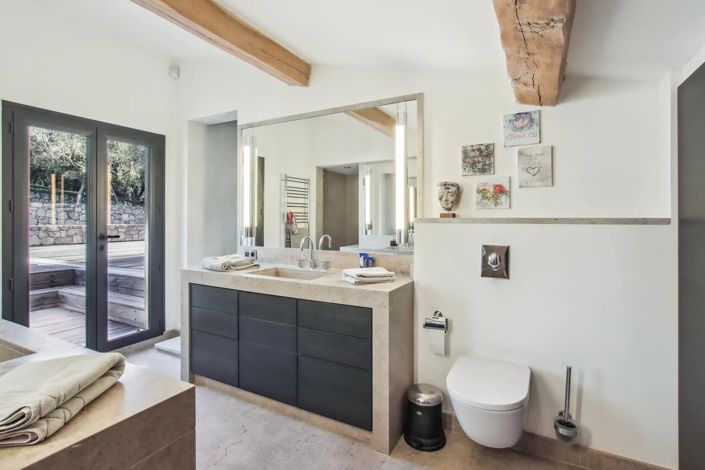 Image No.17-5 Bed House for sale