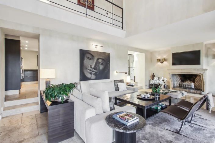 Image No.9-5 Bed House for sale