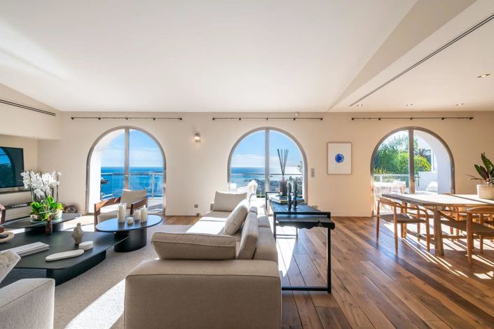 Image No.7-5 Bed House for sale