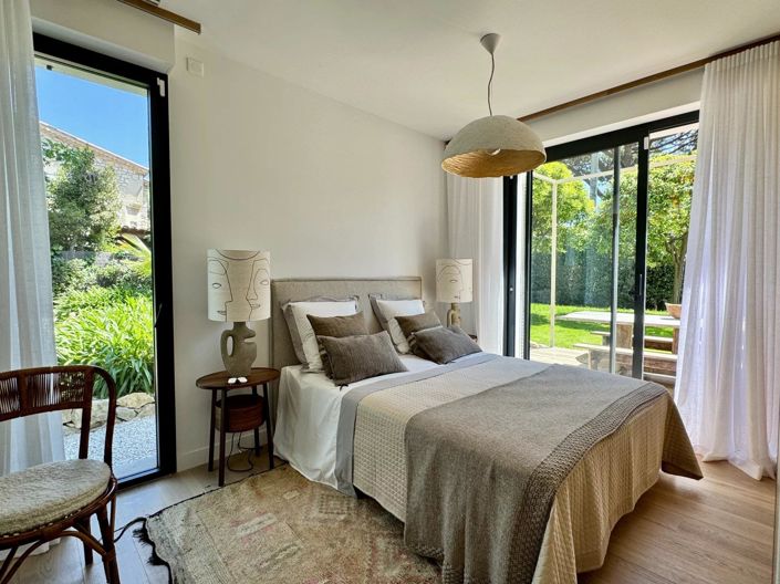 Image No.17-3 Bed House for sale