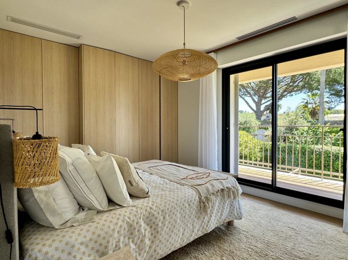 Image No.20-3 Bed House for sale