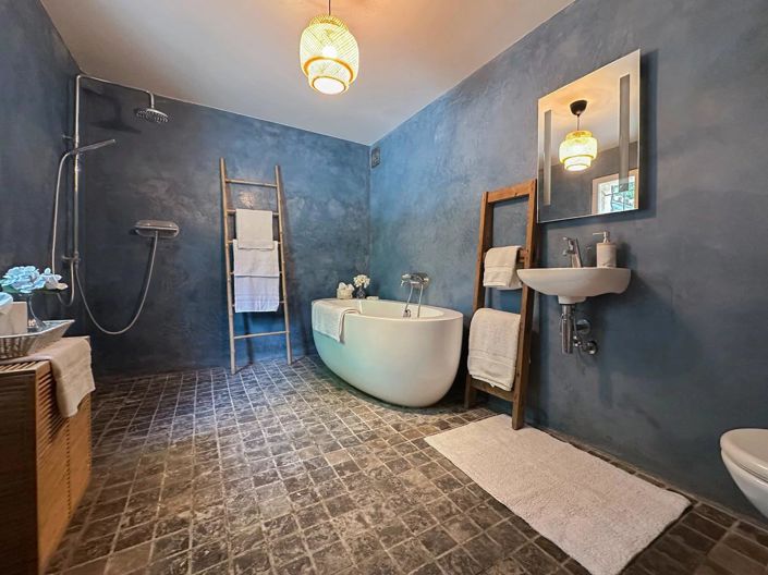 Image No.16-4 Bed House for sale