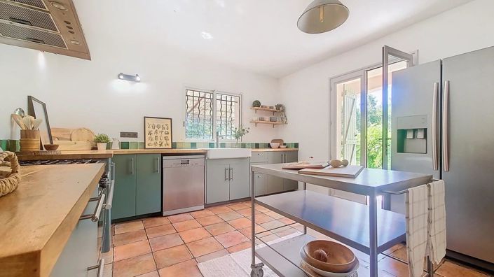 Image No.9-4 Bed House for sale