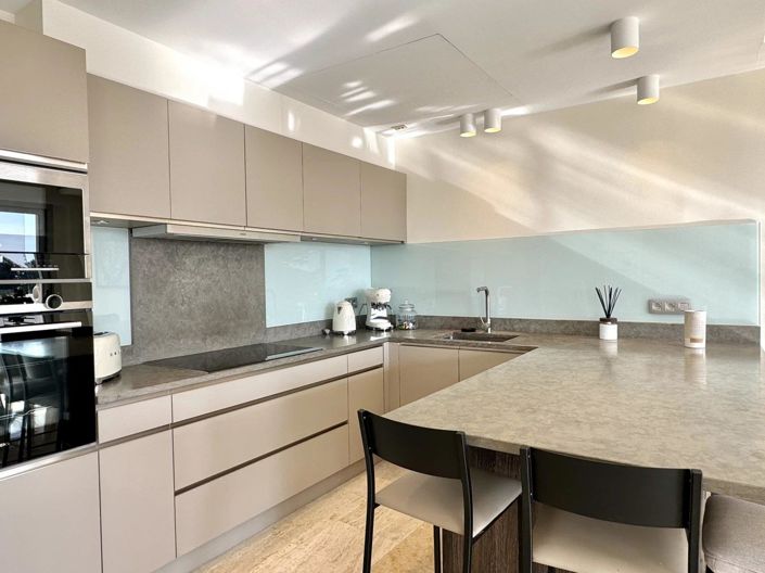 Image No.6-Apartment for sale