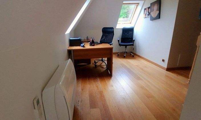 Image No.24-3 Bed House for sale