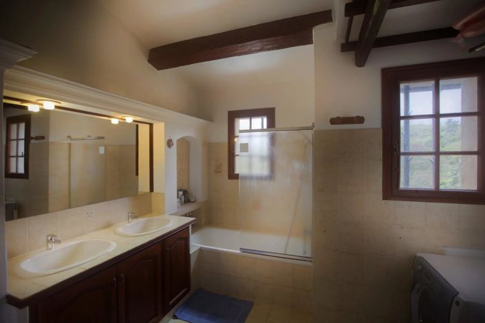 Image No.13-4 Bed House for sale