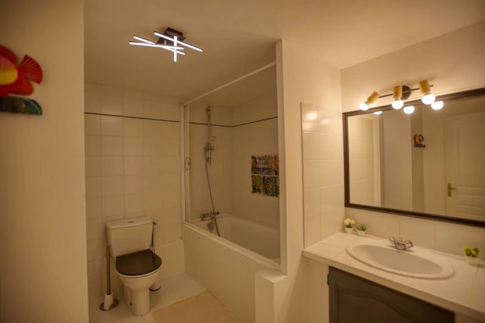 Image No.20-4 Bed House for sale