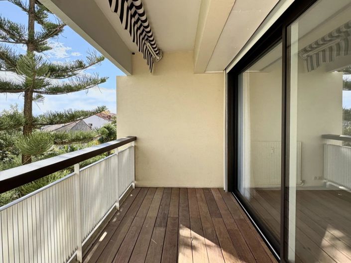 Image No.10-1 Bed Apartment for sale