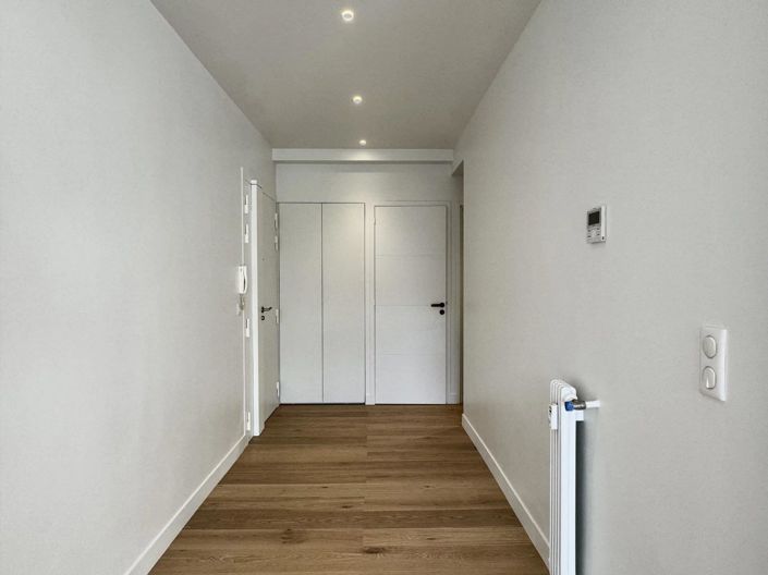 Image No.11-1 Bed Apartment for sale