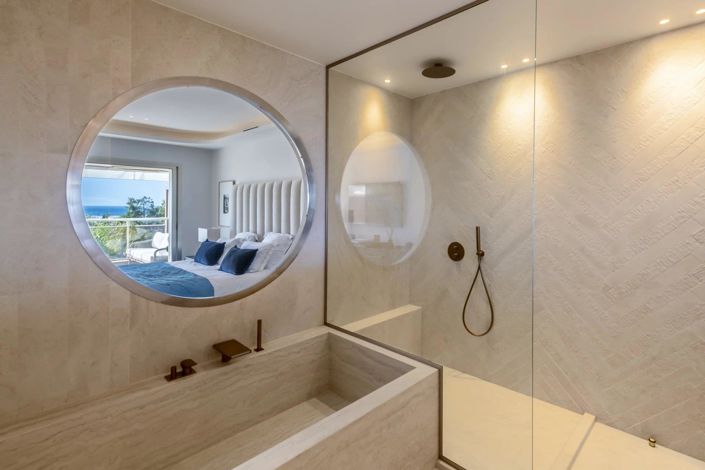 Image No.10-4 Bed House for sale