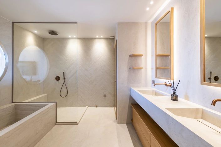 Image No.18-4 Bed House for sale