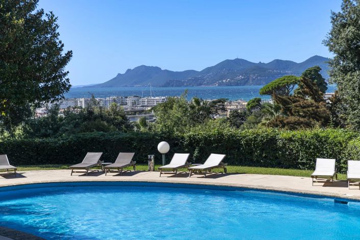 Image No.27-4 Bed House for sale