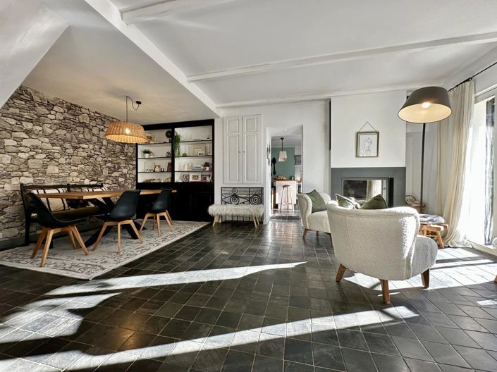 Image No.6-3 Bed House for sale