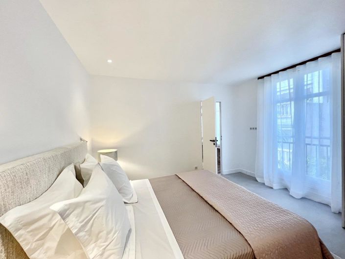 Image No.11-3 Bed Apartment for sale