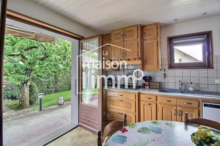 Image No.2-6 Bed House for sale