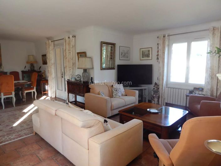 Image No.12-4 Bed House for sale