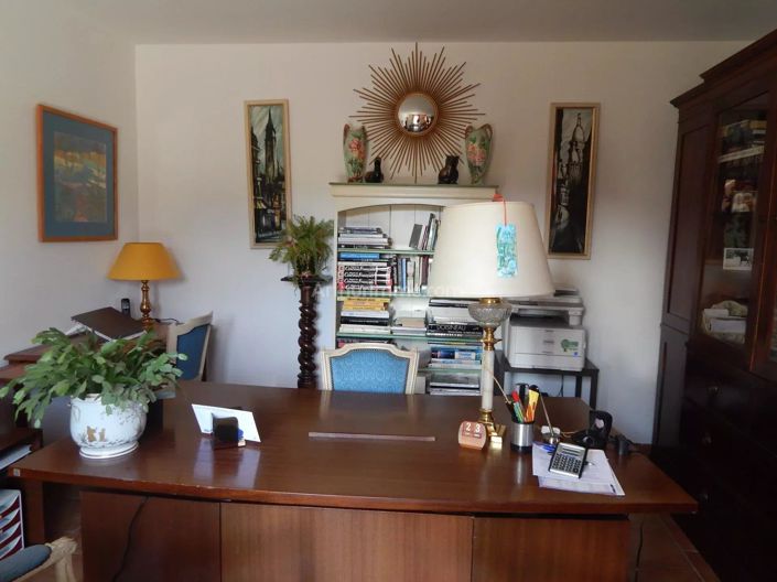 Image No.22-4 Bed House for sale