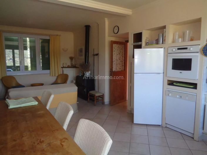 Image No.18-7 Bed House for sale