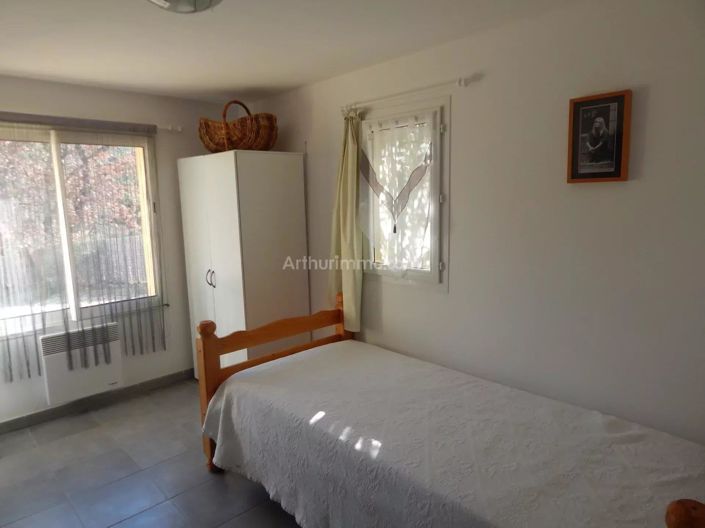 Image No.17-5 Bed House for sale