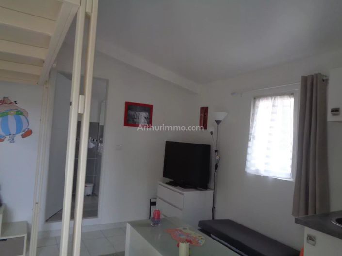 Image No.11-5 Bed House for sale