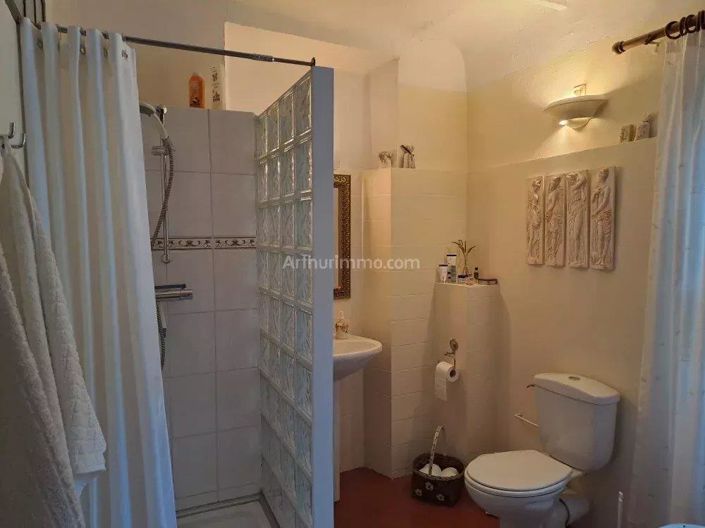 Image No.10-5 Bed House for sale