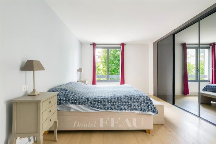 Image No.11-5 Bed House for sale