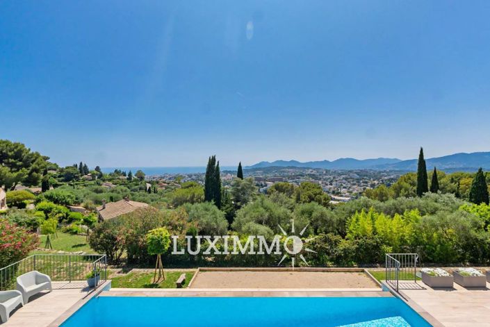 Image No.14-6 Bed House for sale