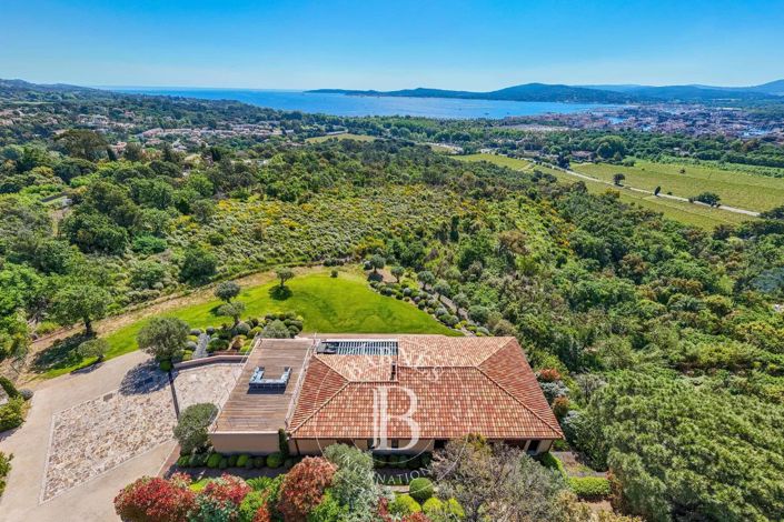 Image No.3-5 Bed House for sale