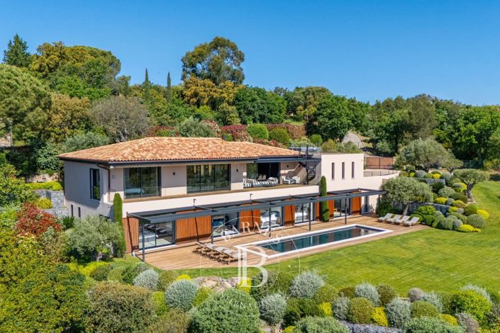 Image No.5-5 Bed House for sale