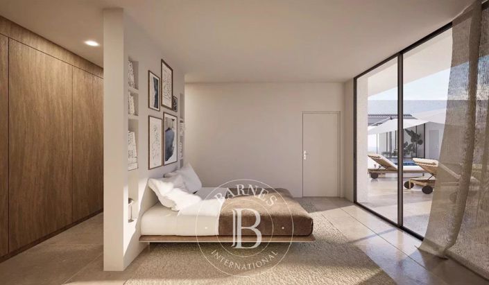 Image No.6-5 Bed House for sale