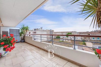 3 Bed Apartment for sale