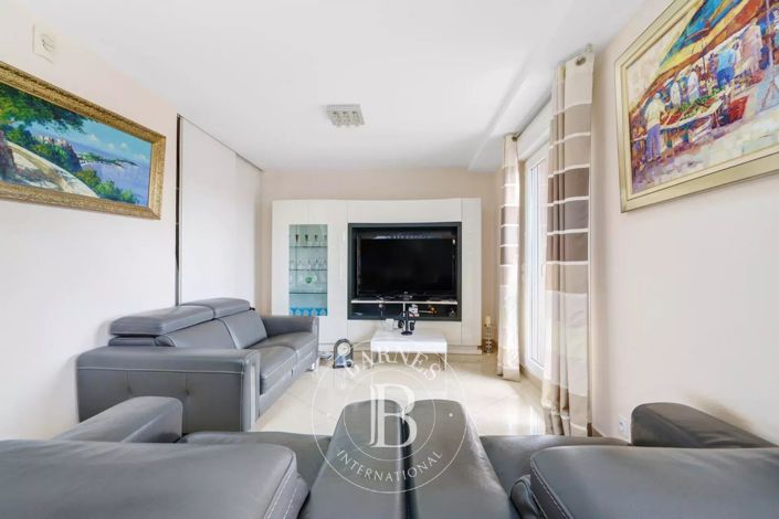 Image No.4-3 Bed Apartment for sale