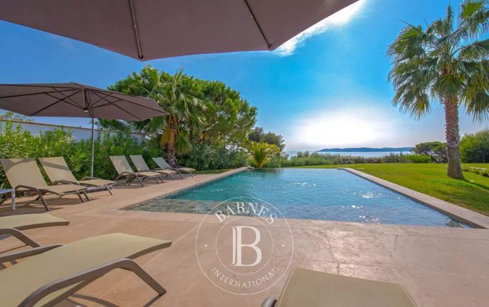 Image No.7-9 Bed House for sale