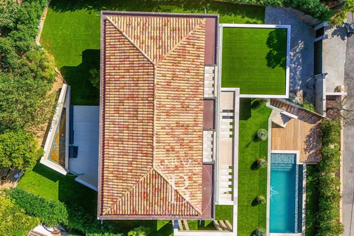 Image No.3-4 Bed House for sale