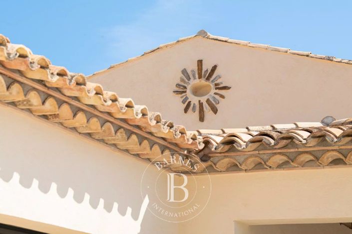 Image No.7-4 Bed House for sale