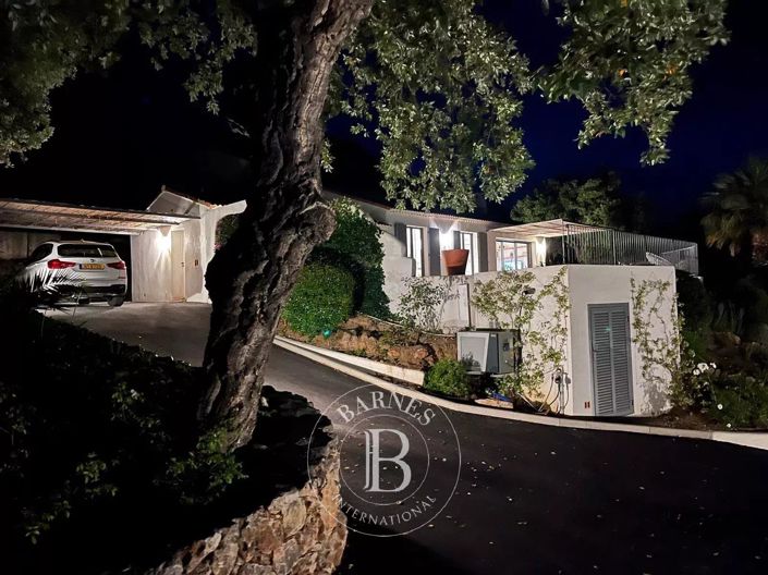 Image No.2-Maison de 3 chambres à vendre à Sainte-Maxime