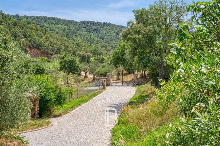 Image No.5-Maison de 6 chambres à vendre à Sainte-Maxime