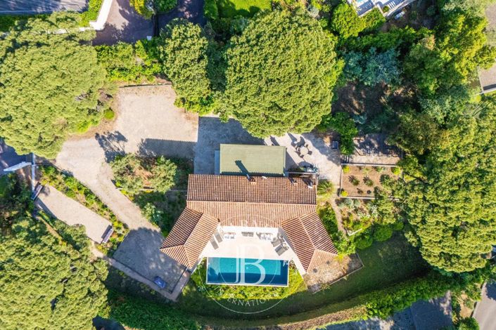 Image No.10-4 Bed House for sale