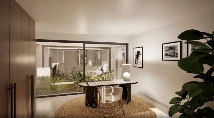 Image No.15-7 Bed House for sale