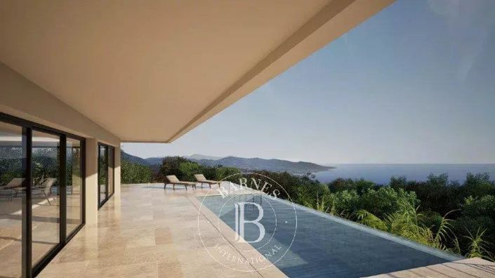 Image No.6-7 Bed House for sale