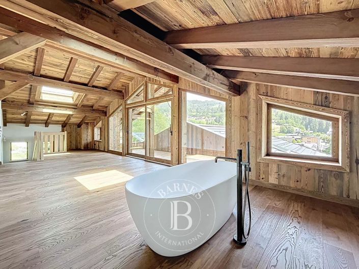 Image No.22-5 Bed House for sale